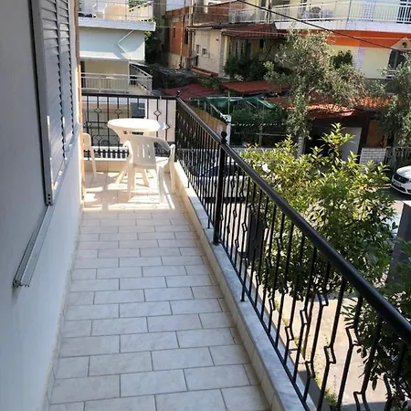 Nikis Aparthotel