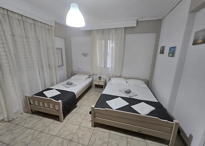 Niki's 3* Paralía