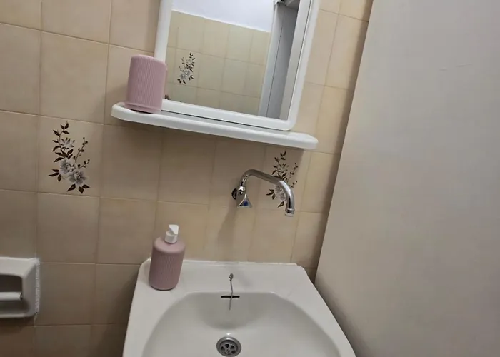 Niki's Paralía