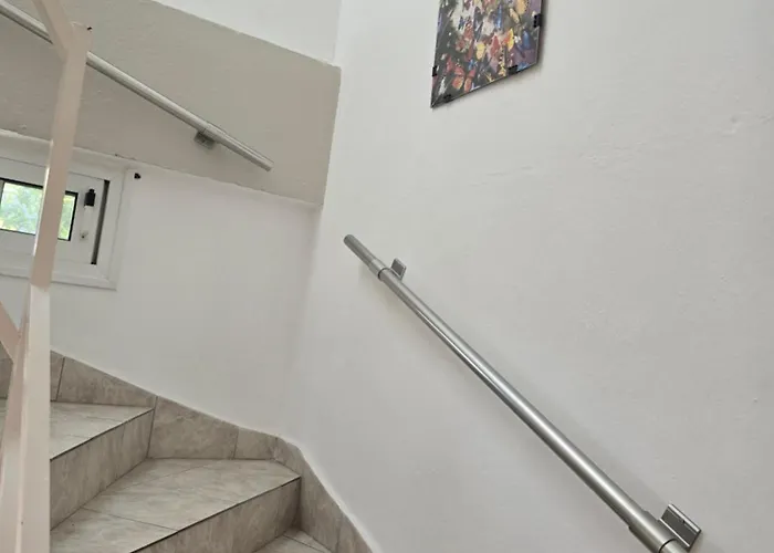 Niki's 3* Paralía