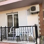 Niki's 3* Paralía