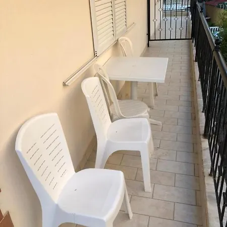 Nikis Aparthotel Paralía