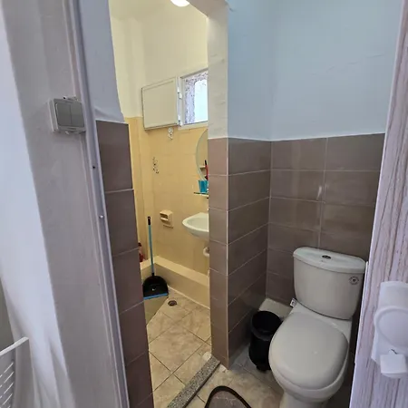 Niki's 3* Paralía
